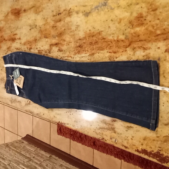 L. L. Bean True Shape Classic  Bootcut Jeans - Picture 5 of 6